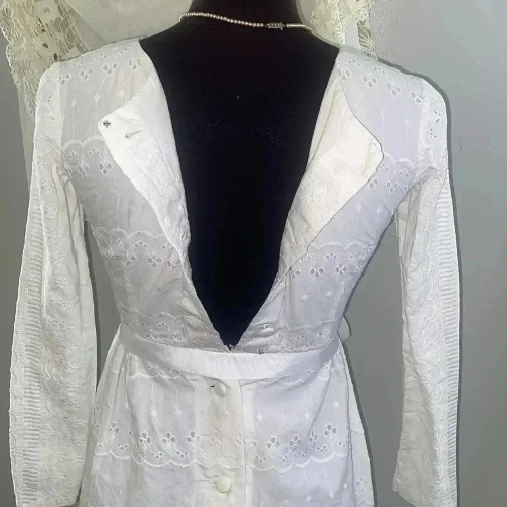 Vintage eyelet midi dress - Picture 7 of 10